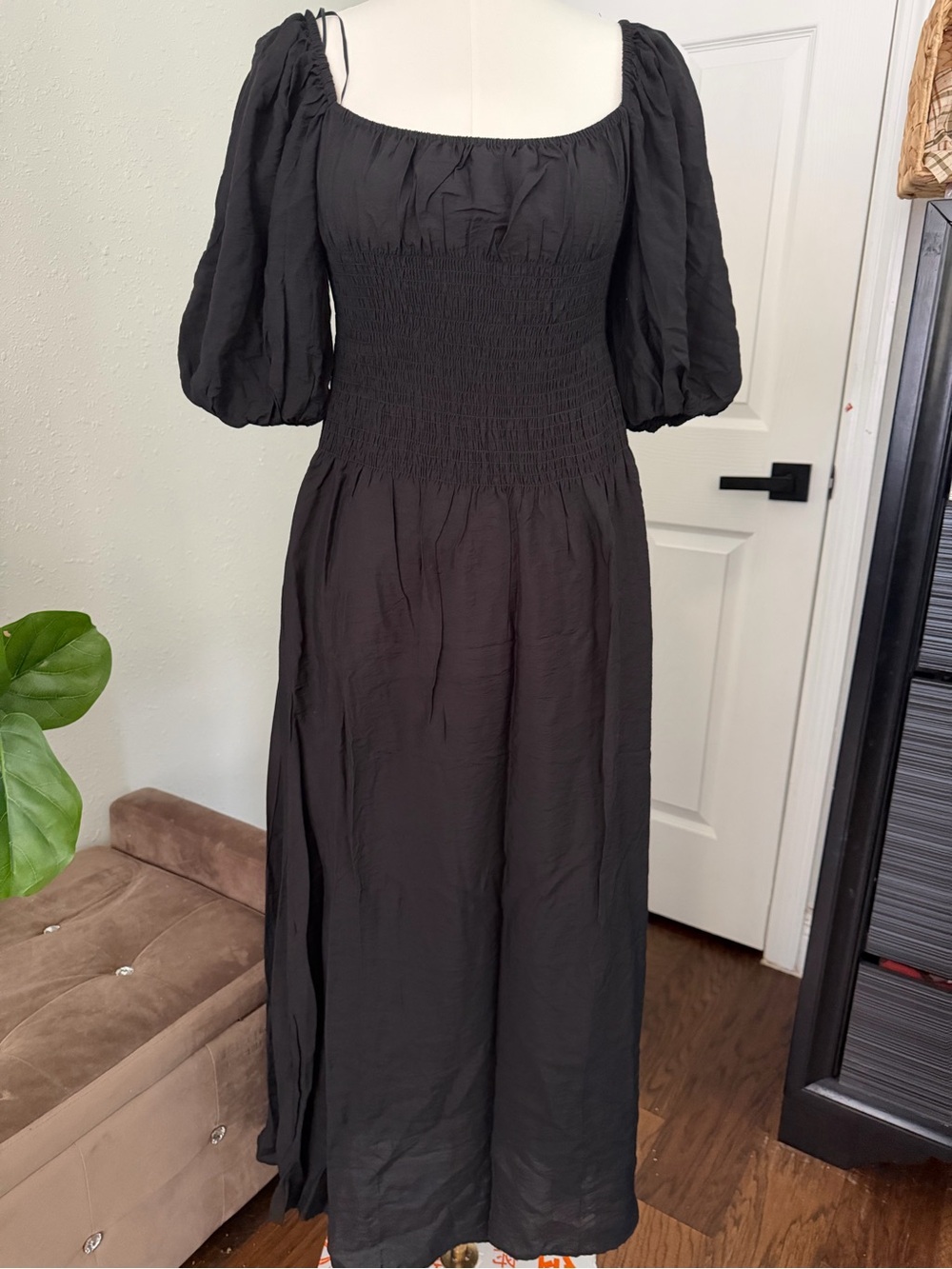 H&M Black Puff-Sleeve Smocked Maxi Dress